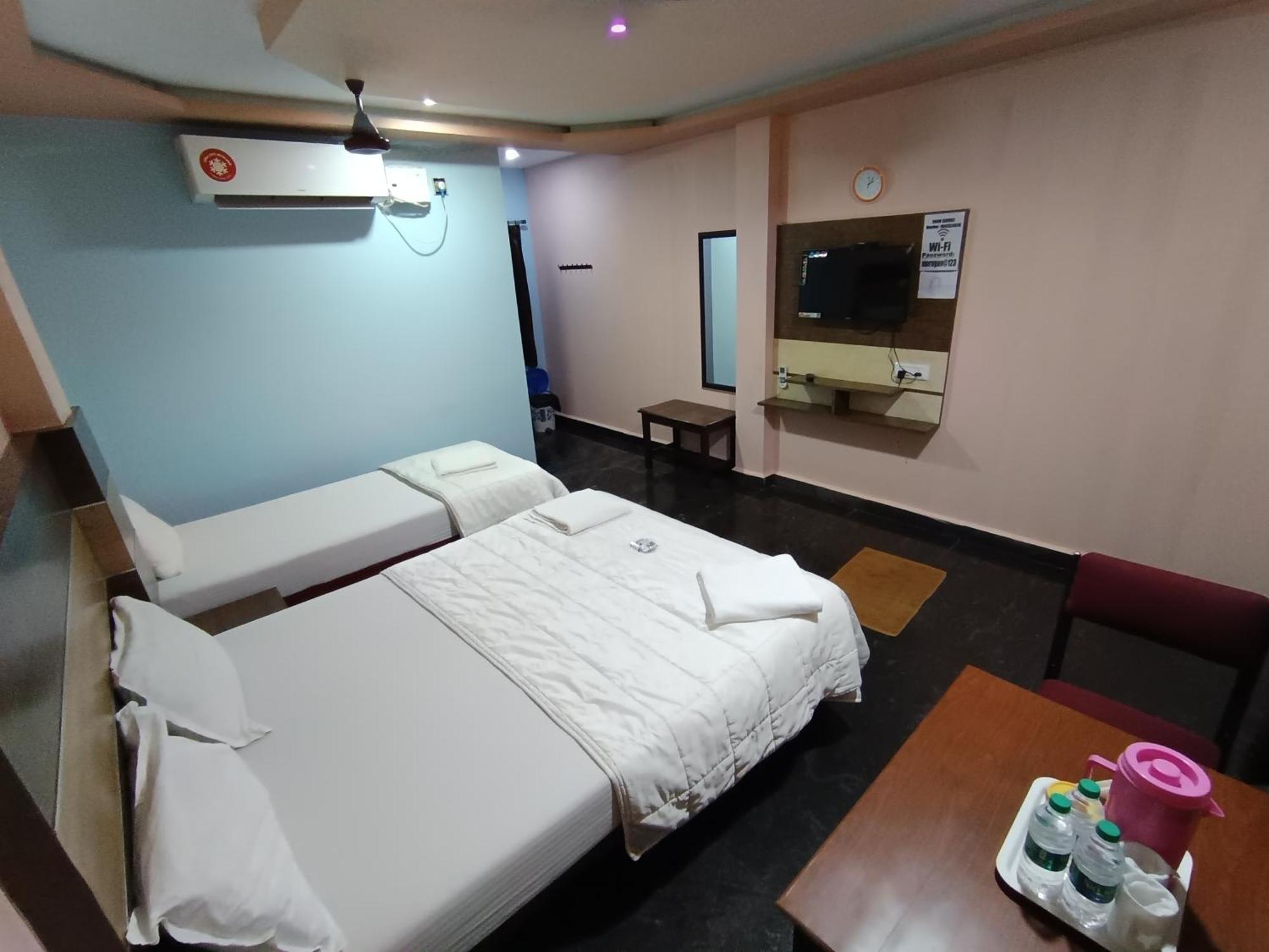 Sri Murugan Beach Paradise Hotel Mahabalipuram Ngoại thất bức ảnh