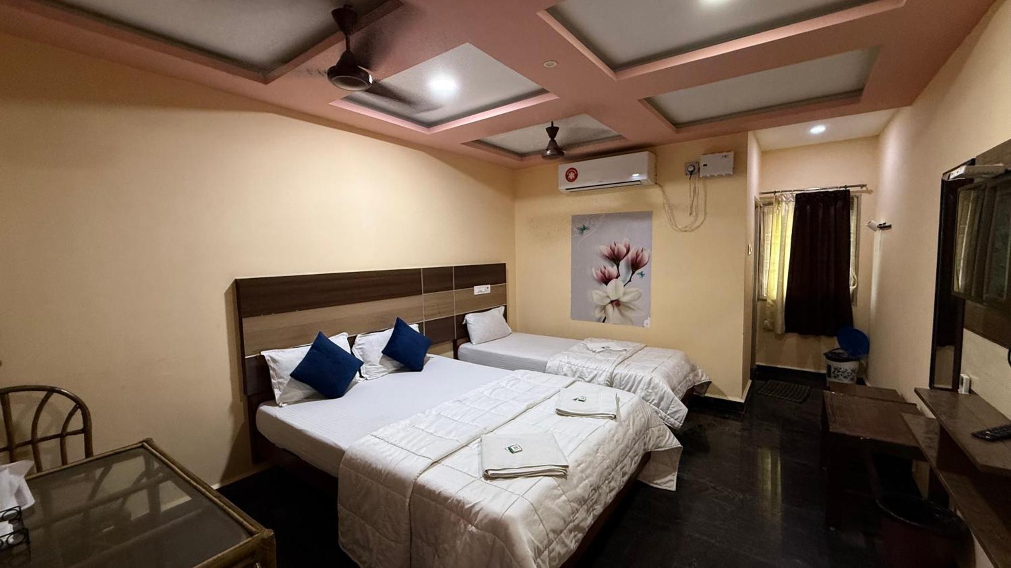 Sri Murugan Beach Paradise Hotel Mahabalipuram Ngoại thất bức ảnh
