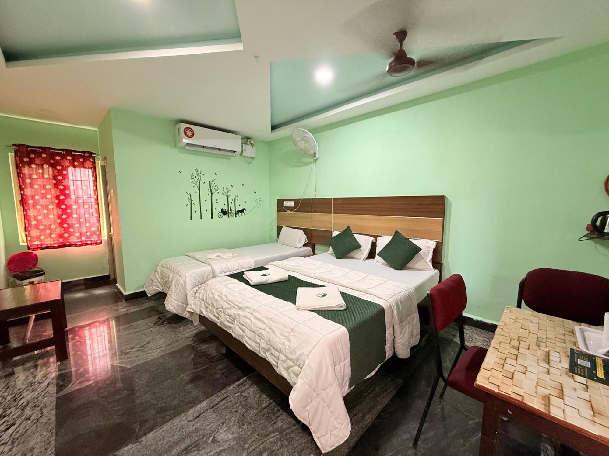 Sri Murugan Beach Paradise Hotel Mahabalipuram Ngoại thất bức ảnh